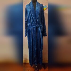 Sexy... Sensual Cocique Plush Blue Robe